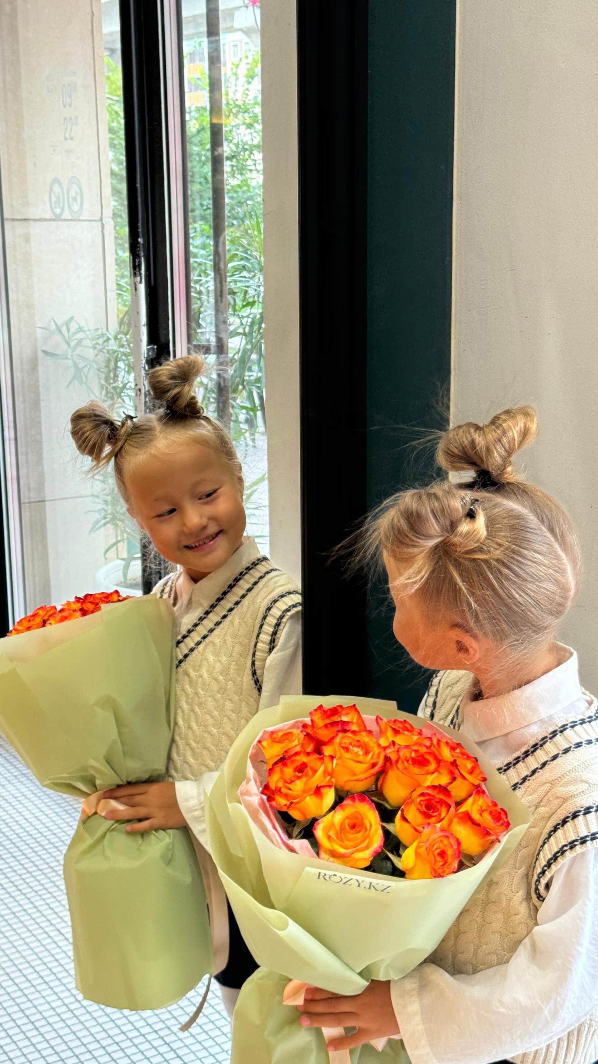 Bouquet "Privet, Sentyabr" BTS — Rose orange