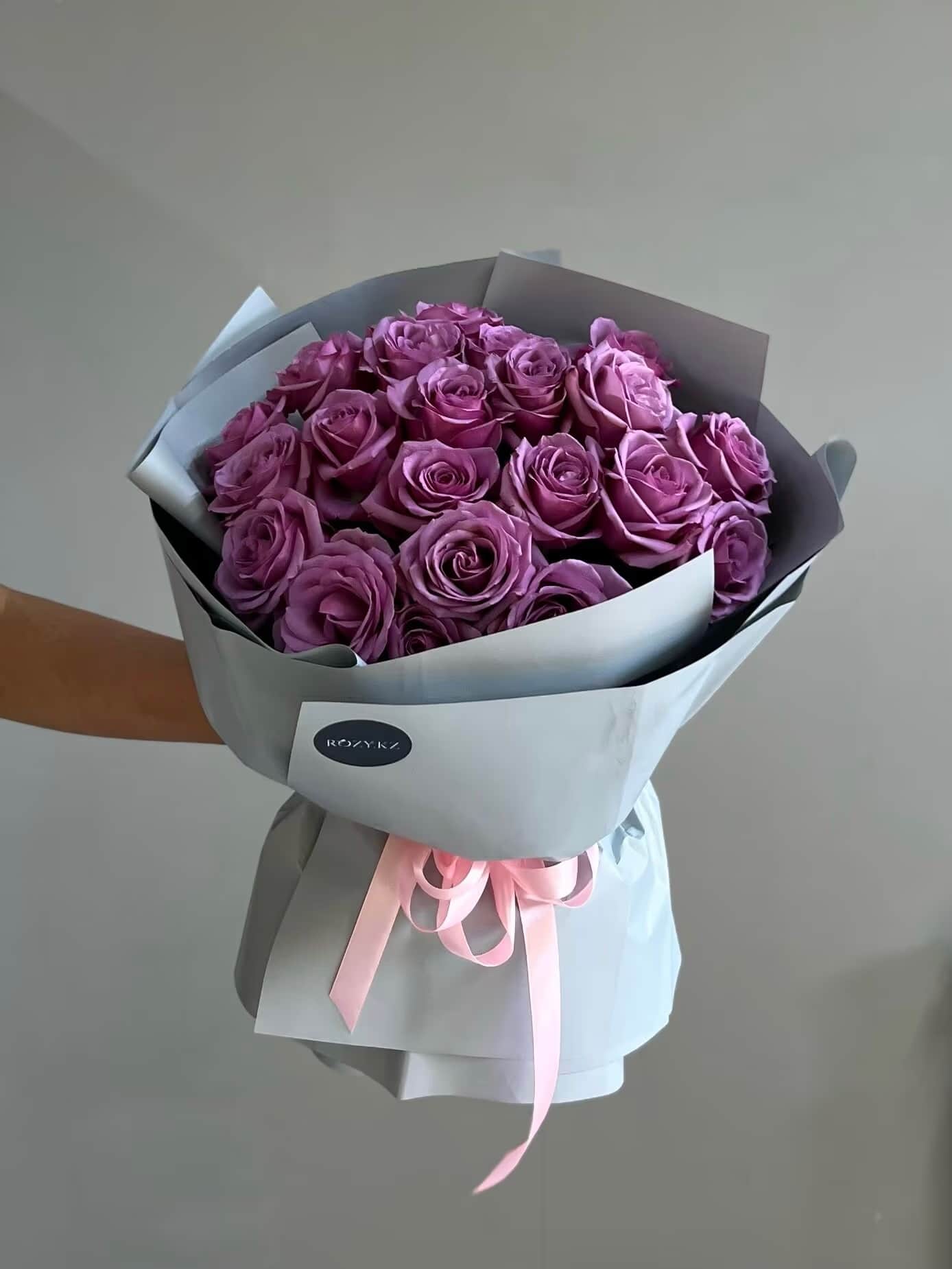 Фиолетовый 21 роза