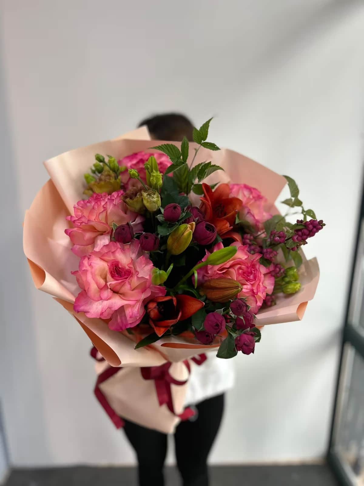 «Розовая мечта» — Лалагүл Азиатка, Бұта раушан премиум