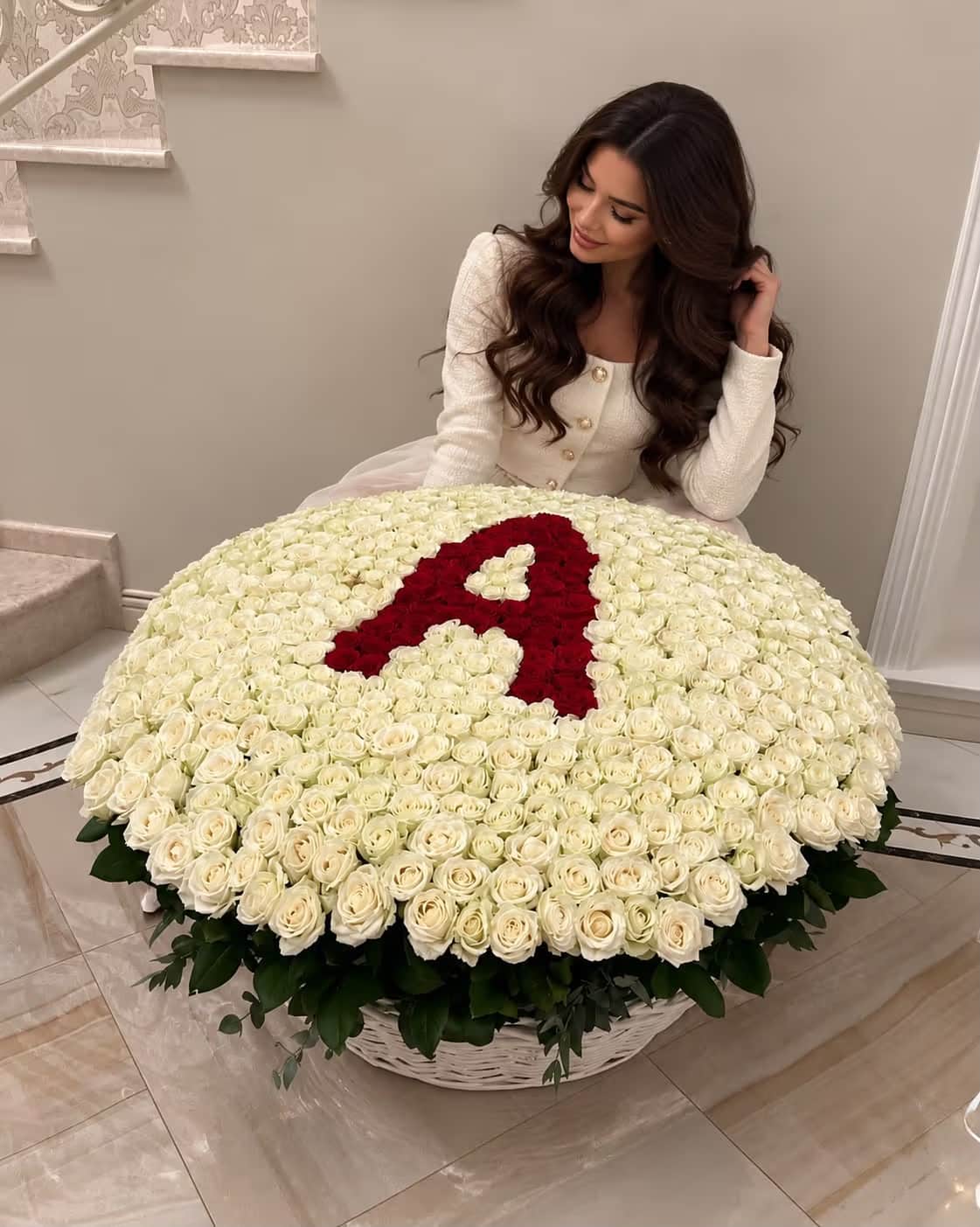 Basket with pervoy letter imeni "A" — Rose white