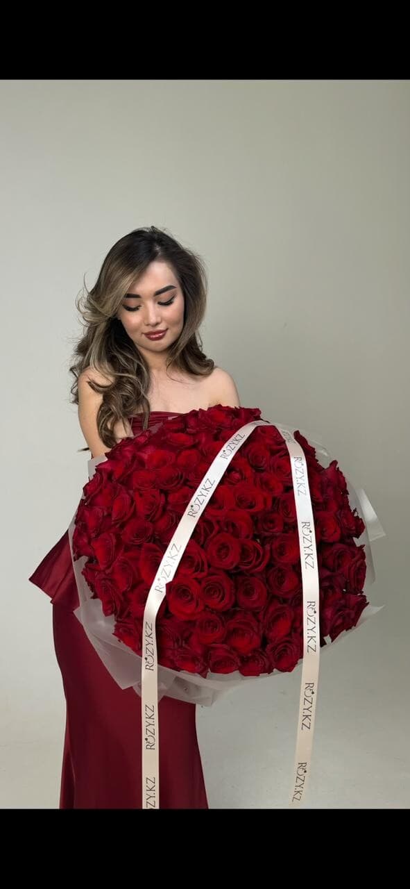 101 red roses