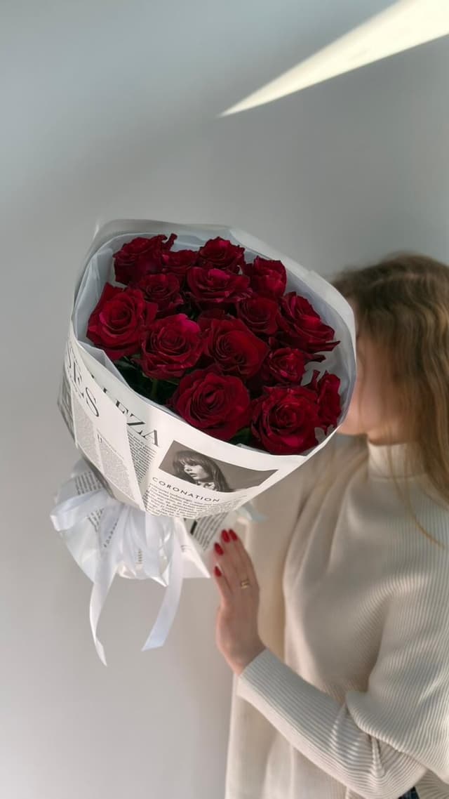 15 қызыл раушан