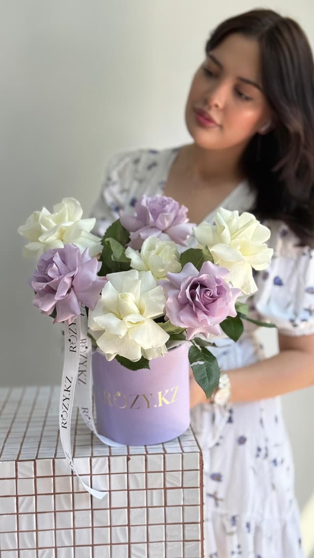 Arrangement SIRENA XS — Rose white, Rose purple