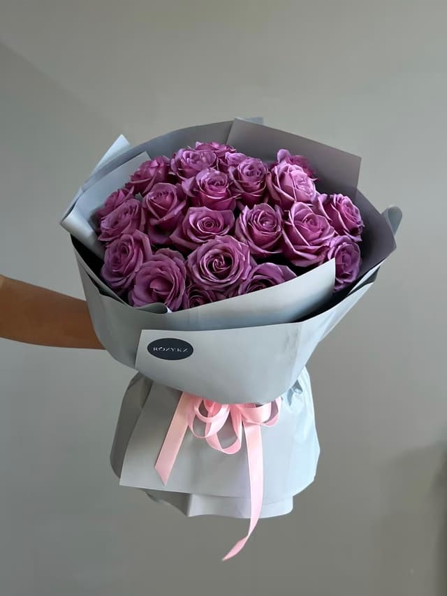 Фиолетовый 21 роза