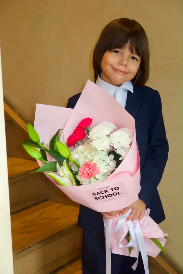Bouquet "Krasochnyy" BTS — Lily, Hydrangea