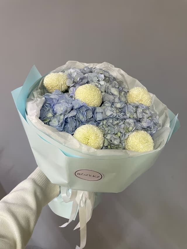 Summer Rain — Hydrangea, Chrysanthemum Momoko