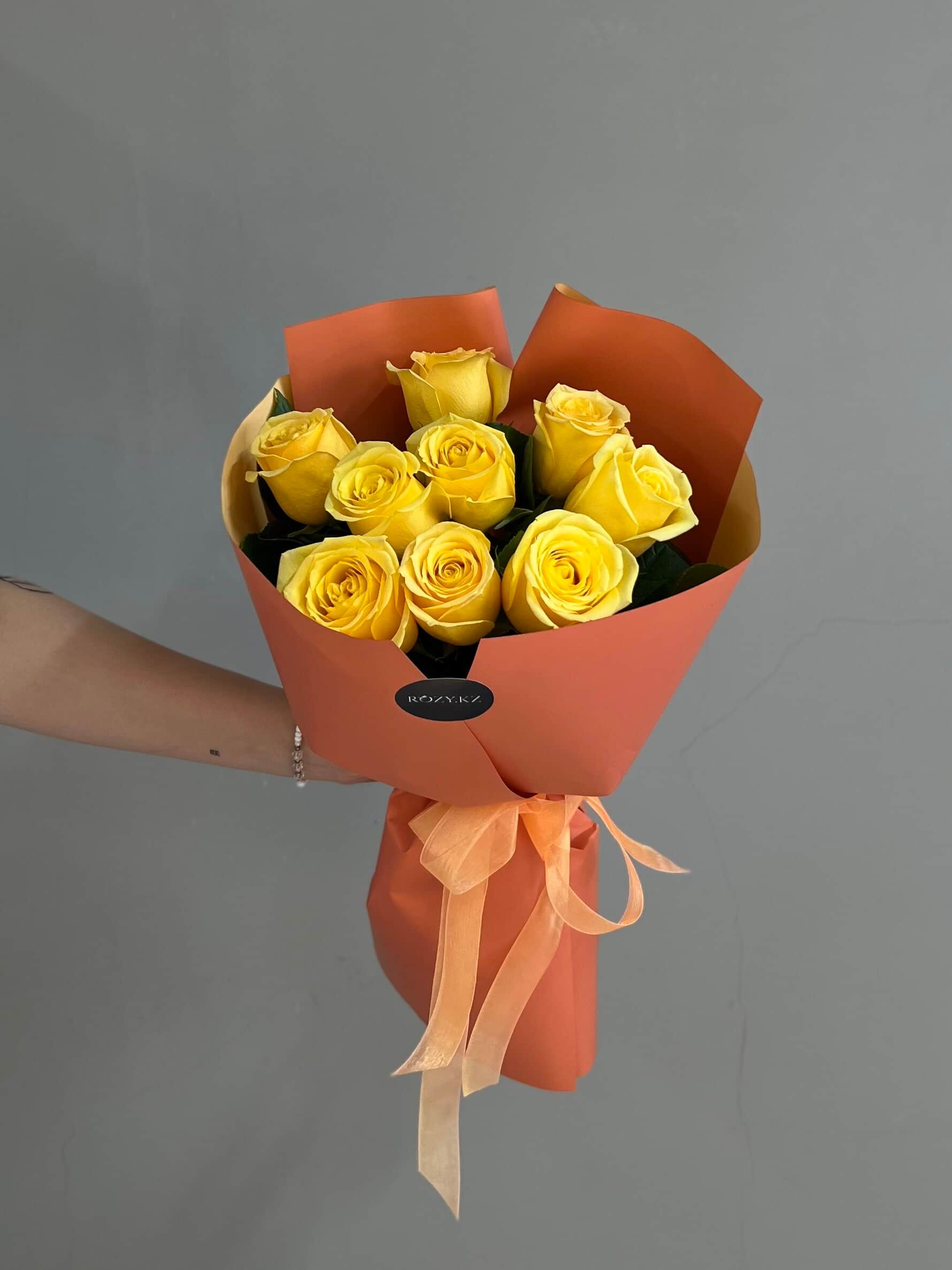 9 yellow roses