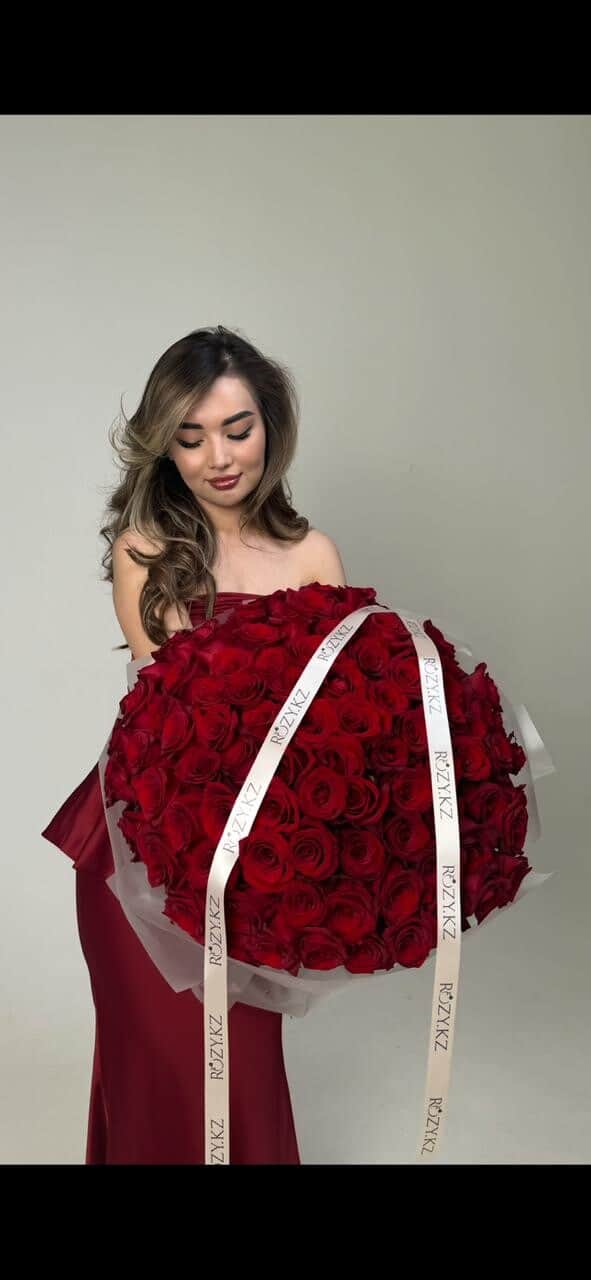 101 red roses