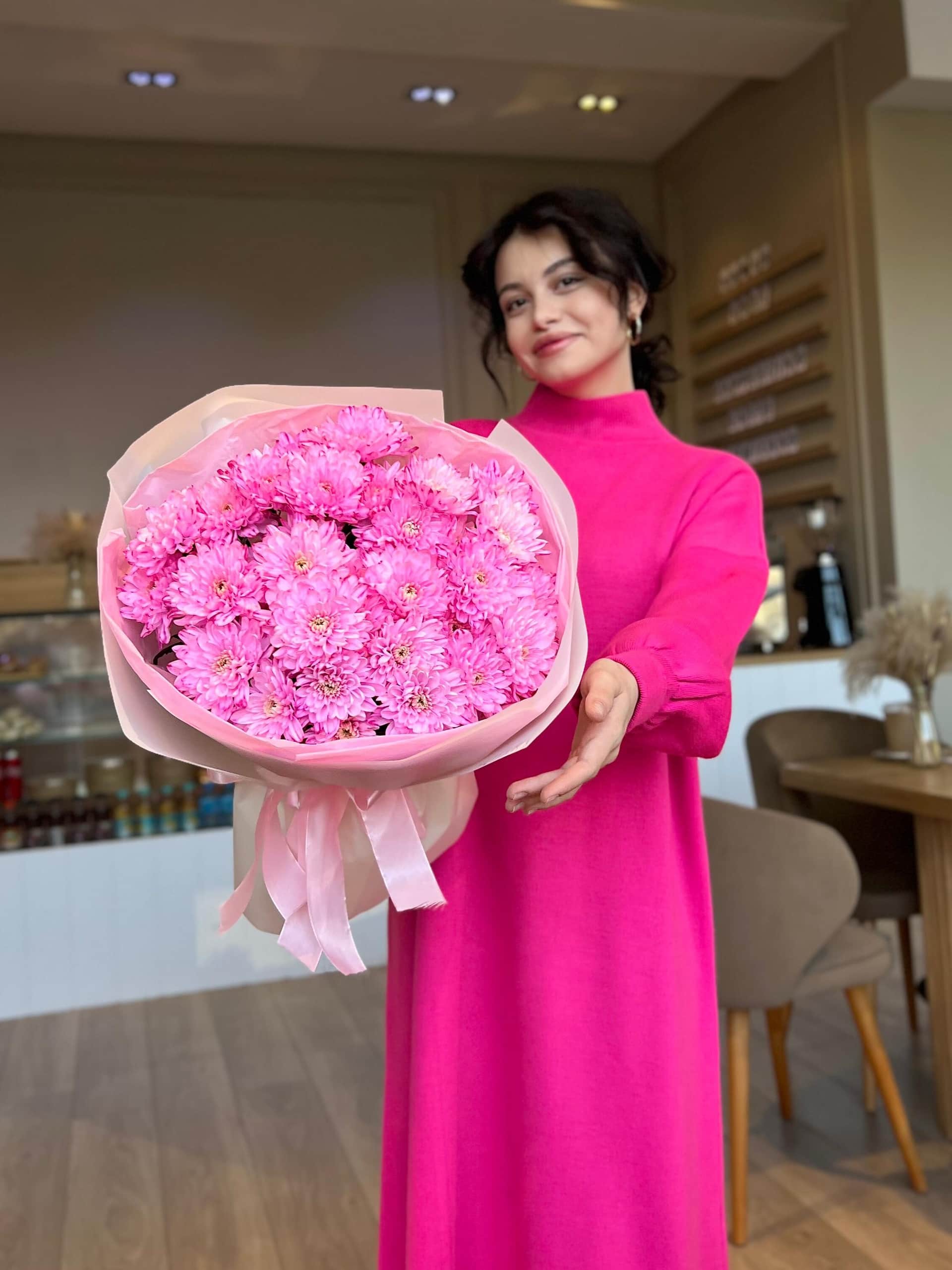 7 pink chrysanthemums