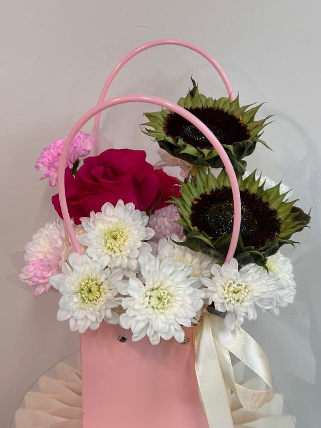 Bag with sunflowers