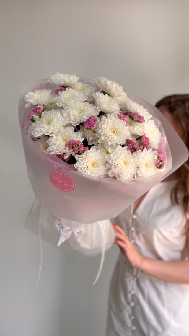 Букет «LOVELY» в размере S — Хризантема кустовая, Статица