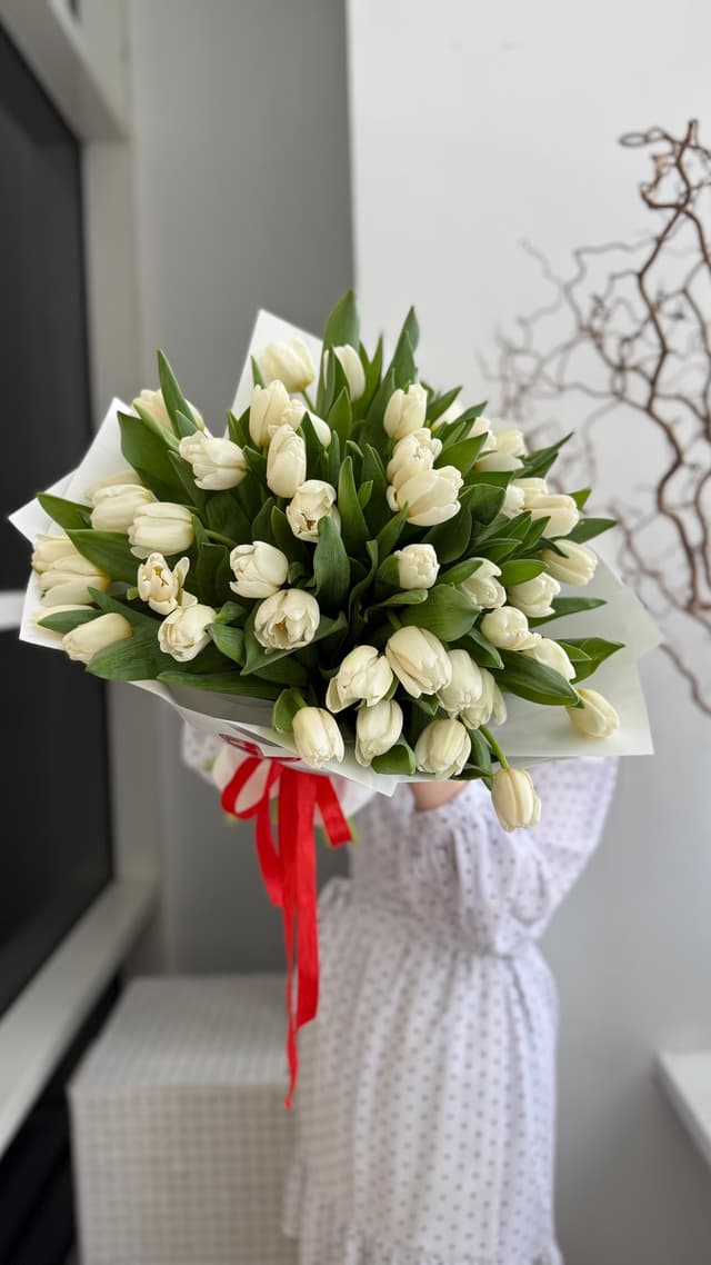 White 51 tulips