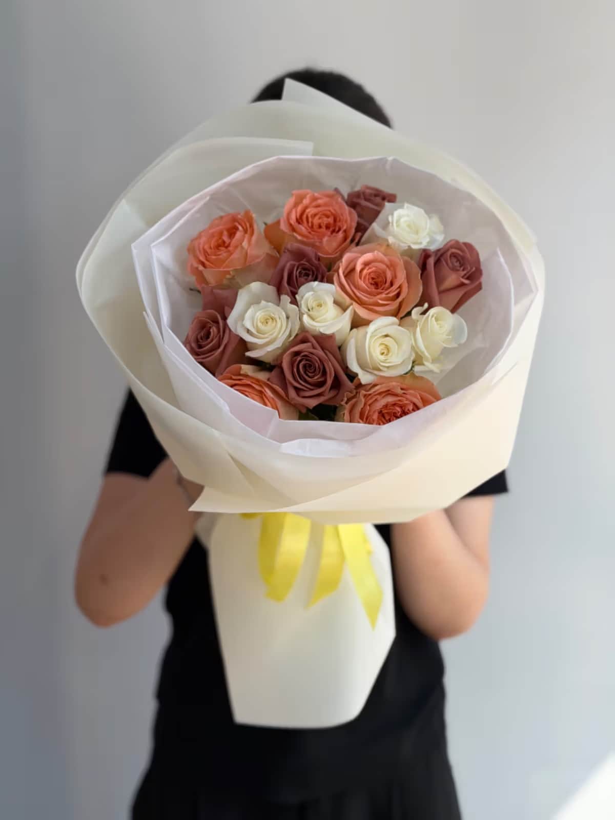 «Солнечный миг» — Rose orange, Hydrangea