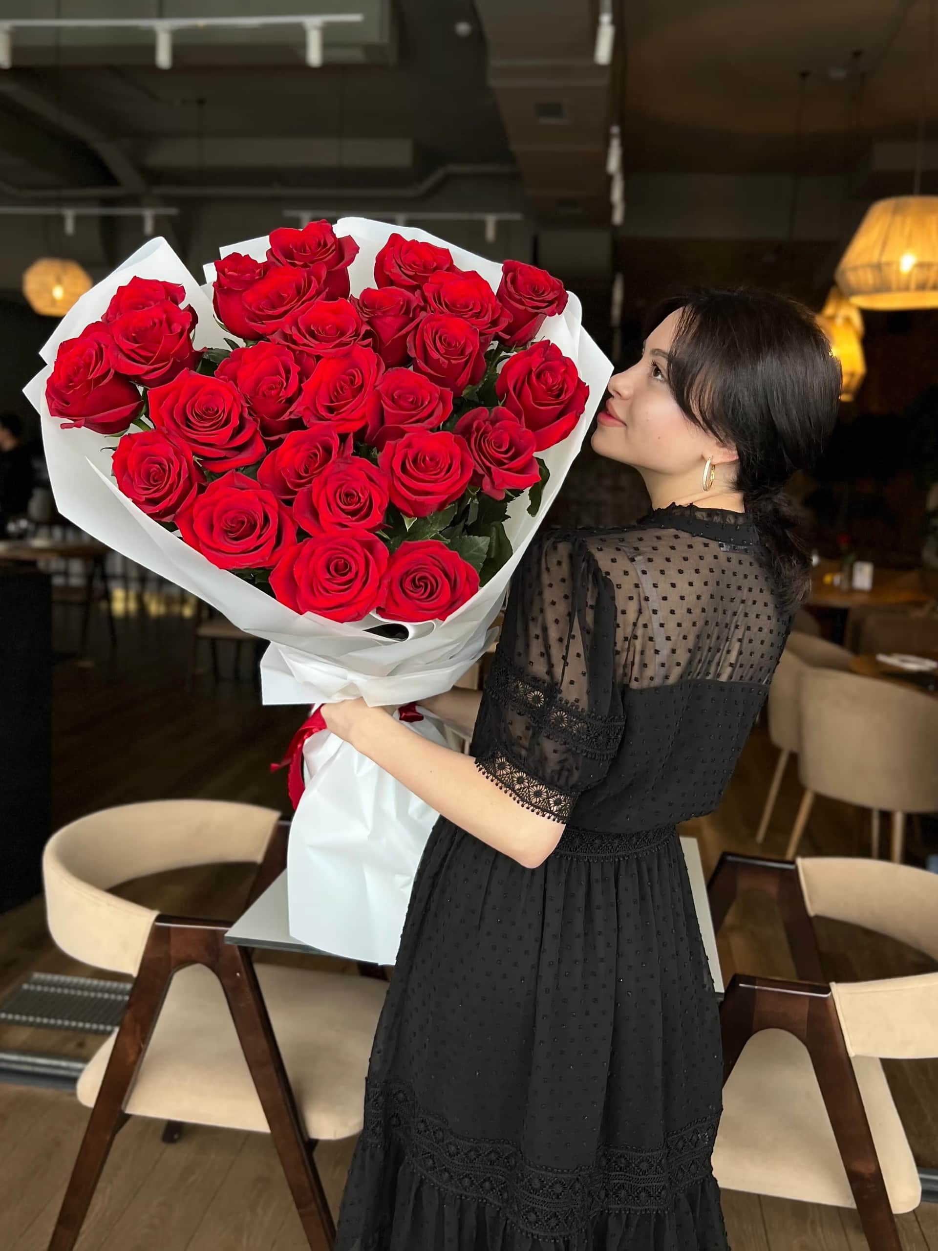 25 red roses, 90 cm