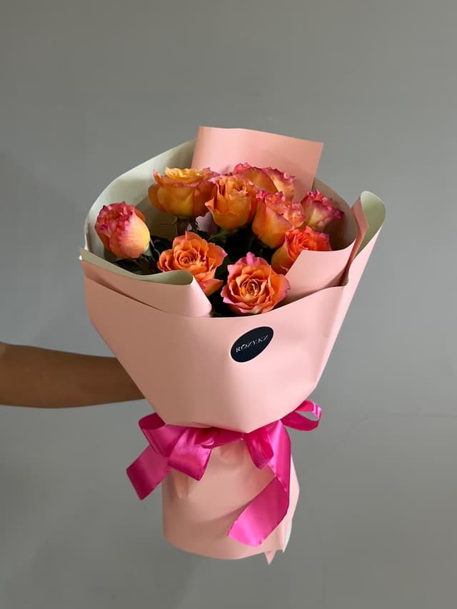 9 orange roses