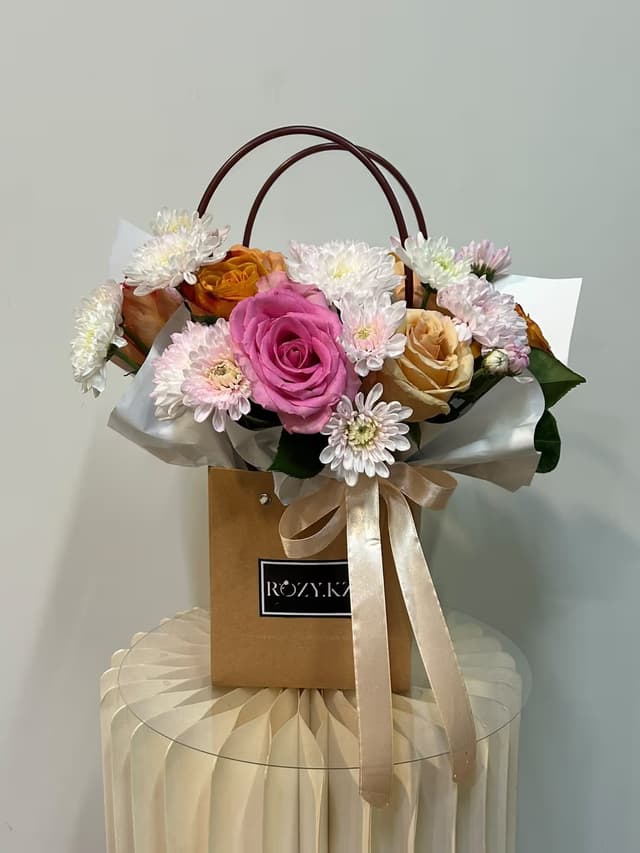 «Солнечное утро» — Rose orange, Chrysanthemum spray