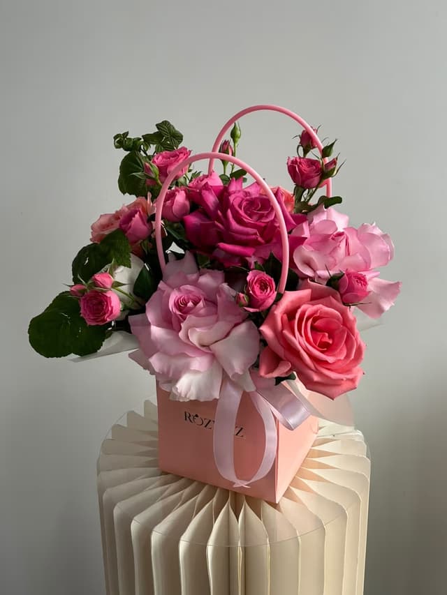 «Сладкий миг» — Rose light pink, Spray rose Sophie