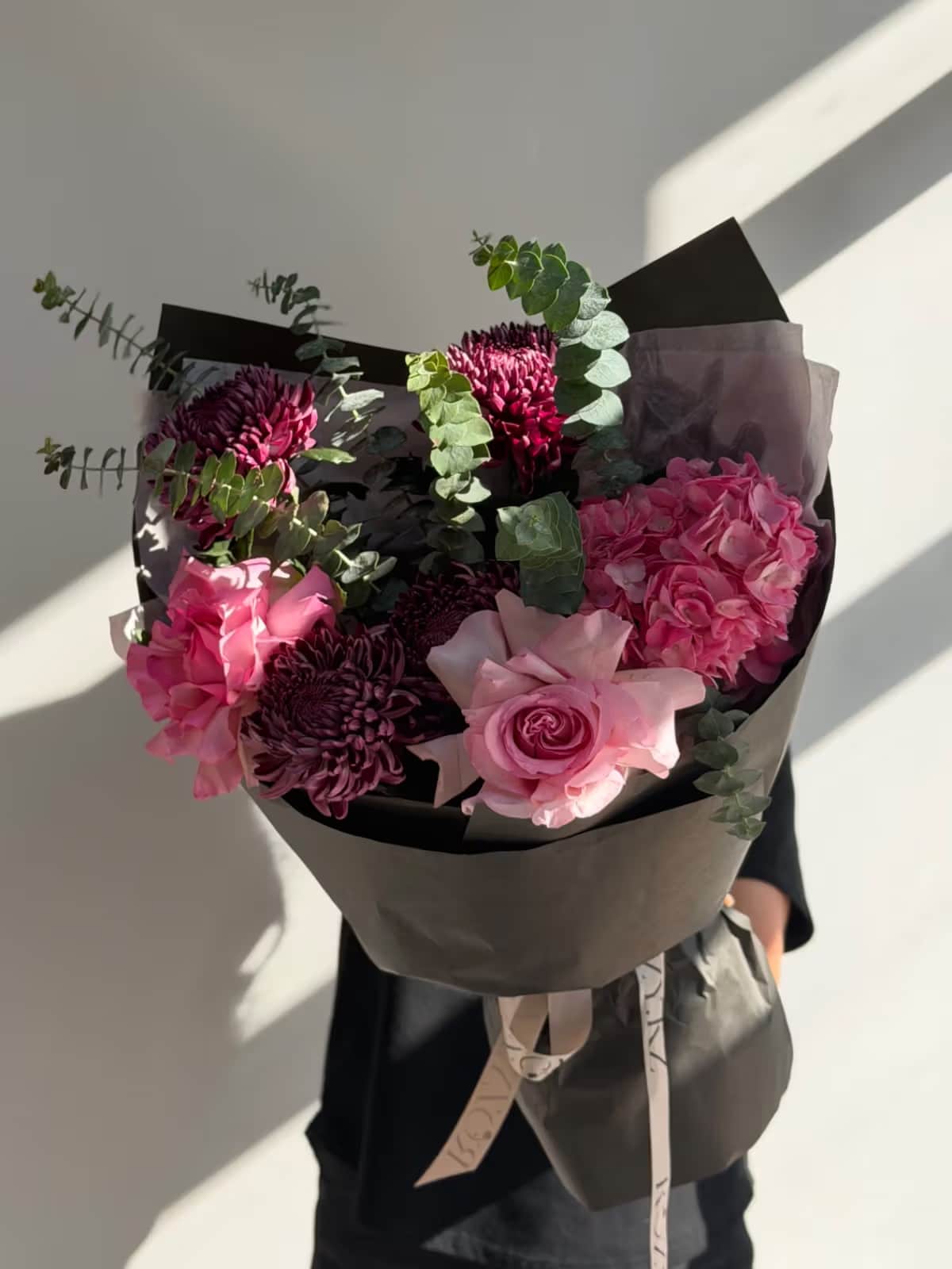 «Светлый миг» — Chrysanthemum single-head, Eucalyptus cinerea XL