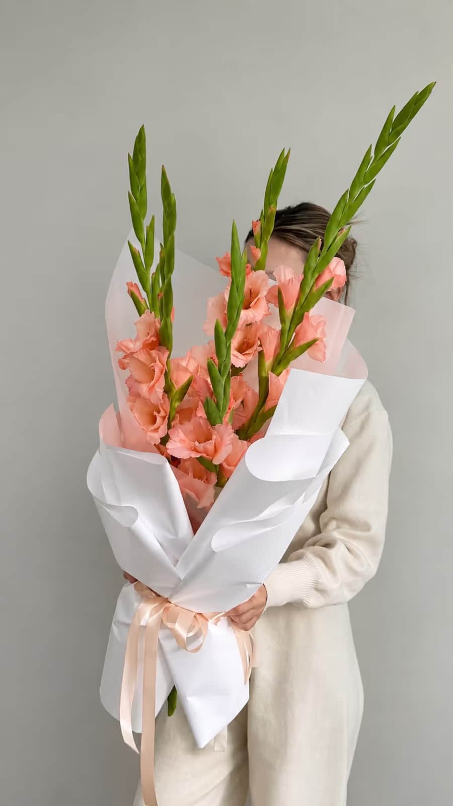 Гүл шоғы 5 гладиолусов Coral